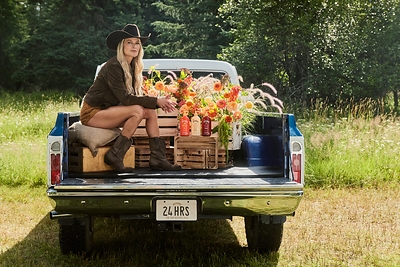 Striking Skincare Gold: Gold Bond® and Ali Larter Debut the Gold Standard in Scented Skincare at Under the Big Sky Music Festival