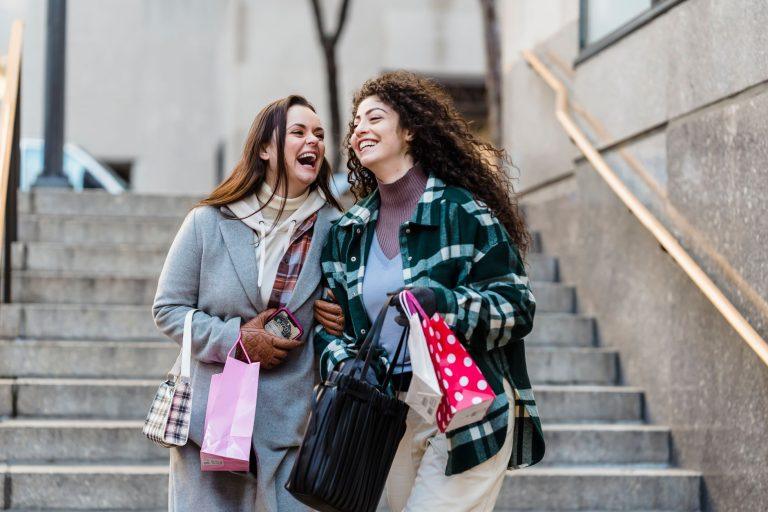 How to Make Friends in a New City Without the Awkward Panic