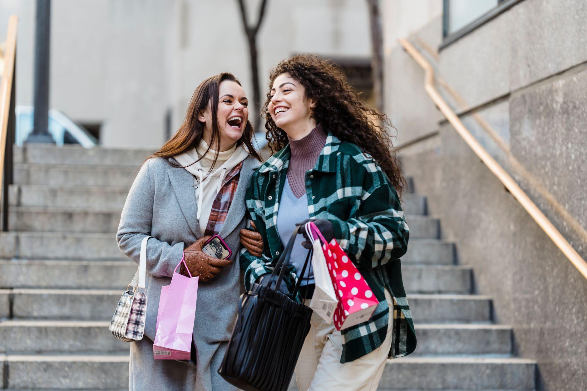 How to Make Friends in a New City Without the Awkward Panic